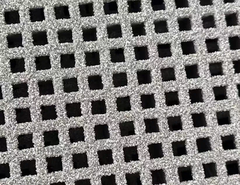 Grille FRP antidérapante ou antidérapante : laquelle convient à votre projet ?